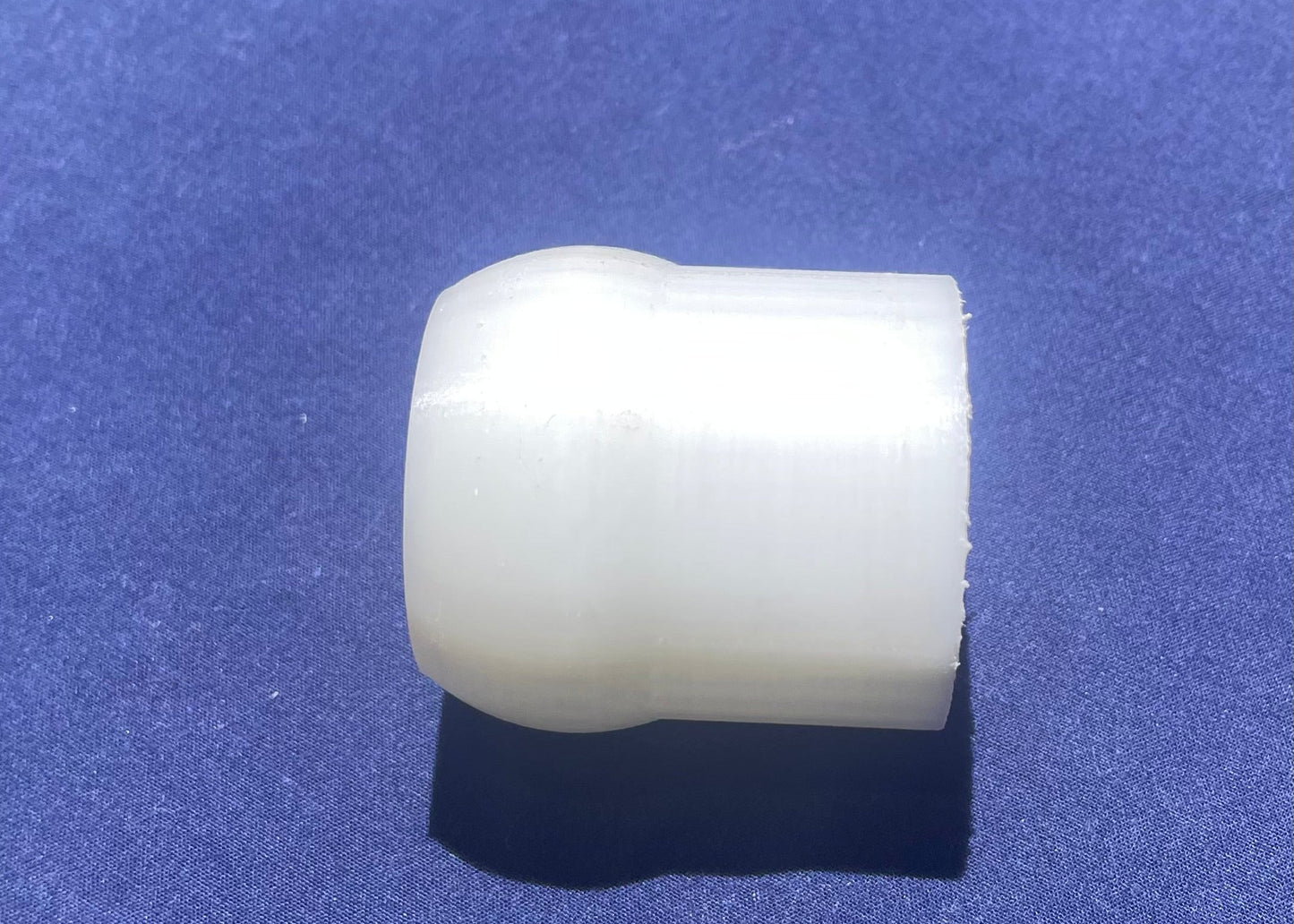 Directional nozzle - 90 degree Bend. Screw on connection.
