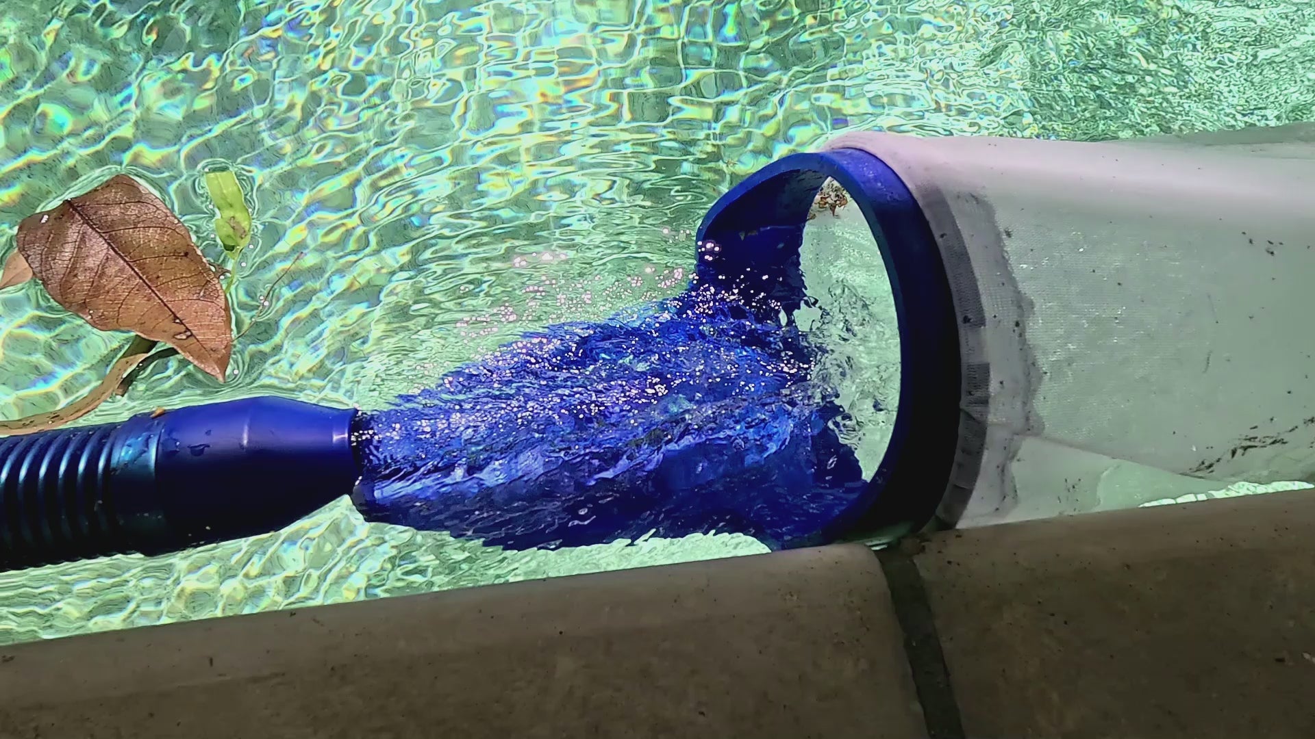 Load video: Pool surface skimmer